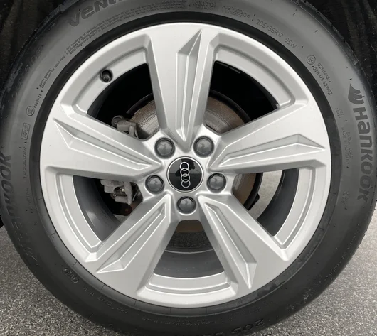 Bild eines Audi A3 allstreet 40 TFSI e