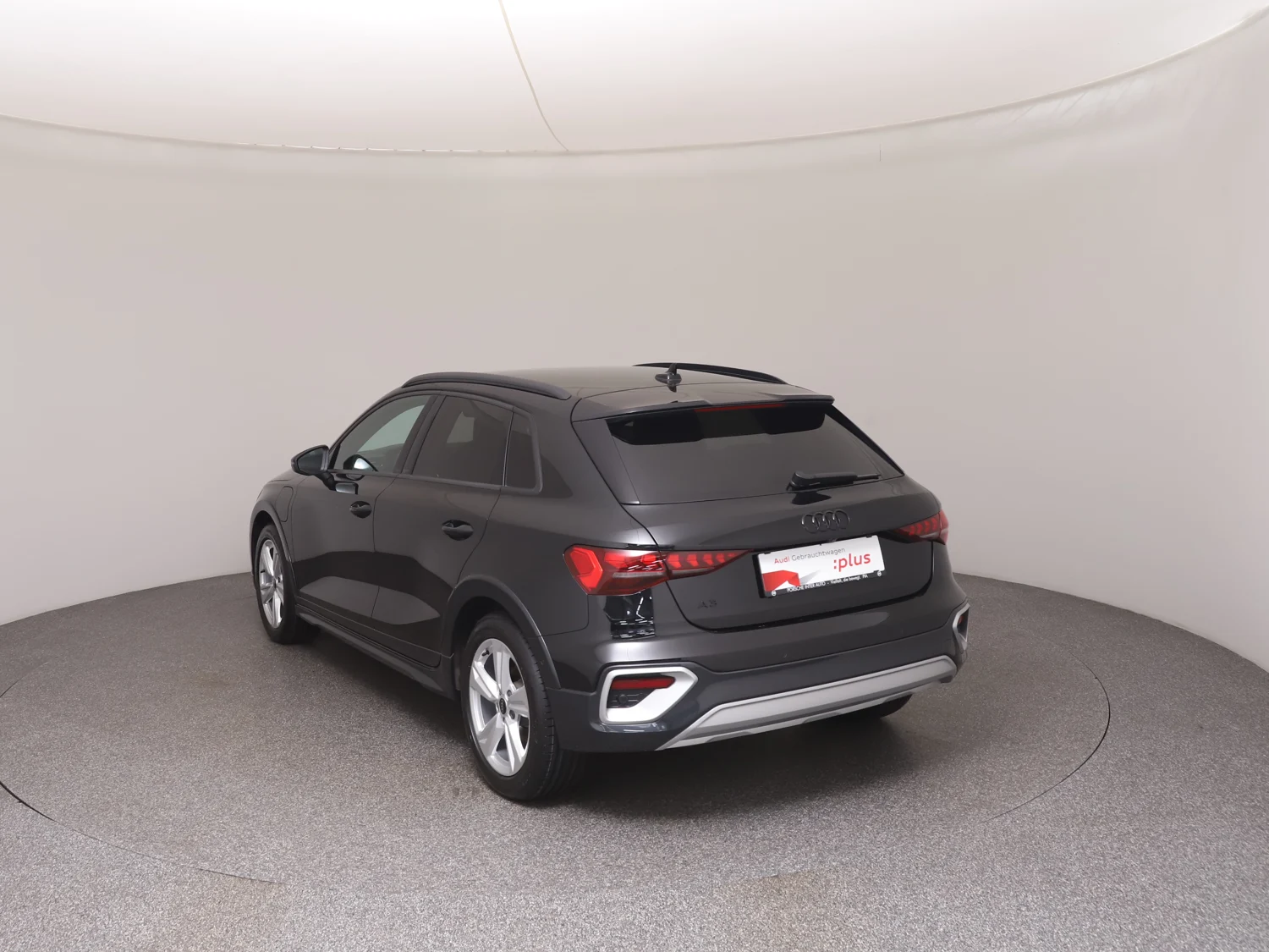 Bild eines Audi A3 allstreet 40 TFSI e