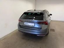 Škoda Octavia Combi Selection TSI mHEV DSG in Graphit-Grau Metallic