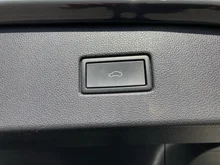 VW Tiguan R-Line TDI SCR 4MOTION DSG in Delfingrau Metallic