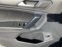 VW Tiguan R-Line TDI SCR 4MOTION DSG in Delfingrau Metallic