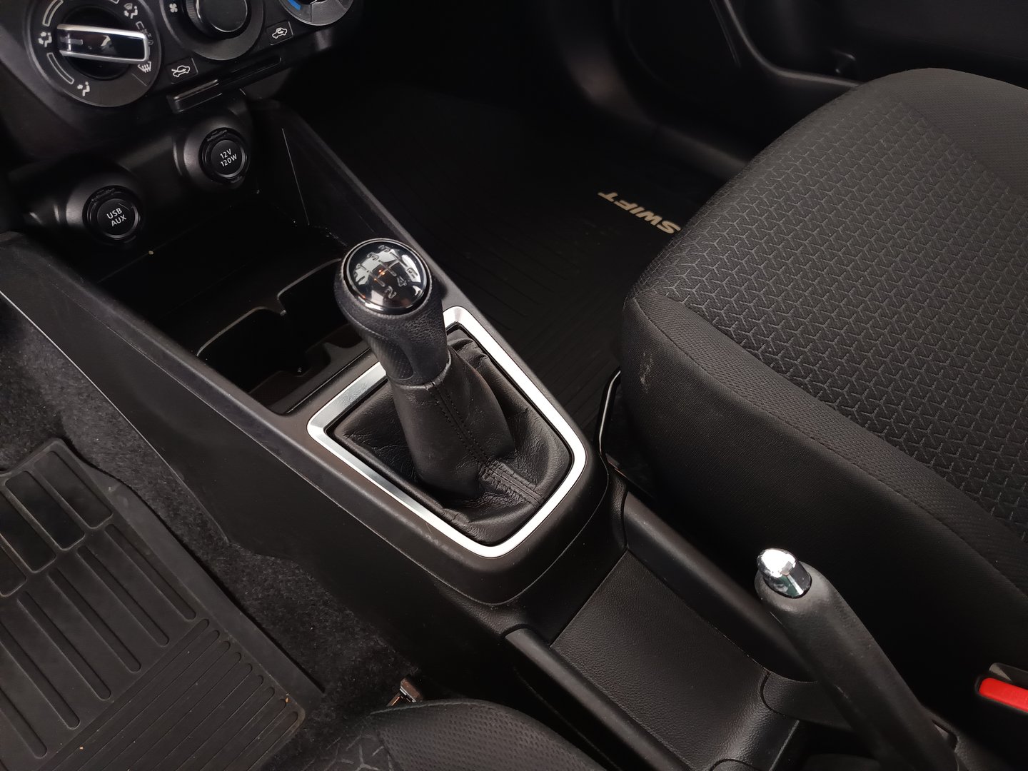 Suzuki Swift 1,2 Hybrid DualJet Clear | Bild 19 von 22