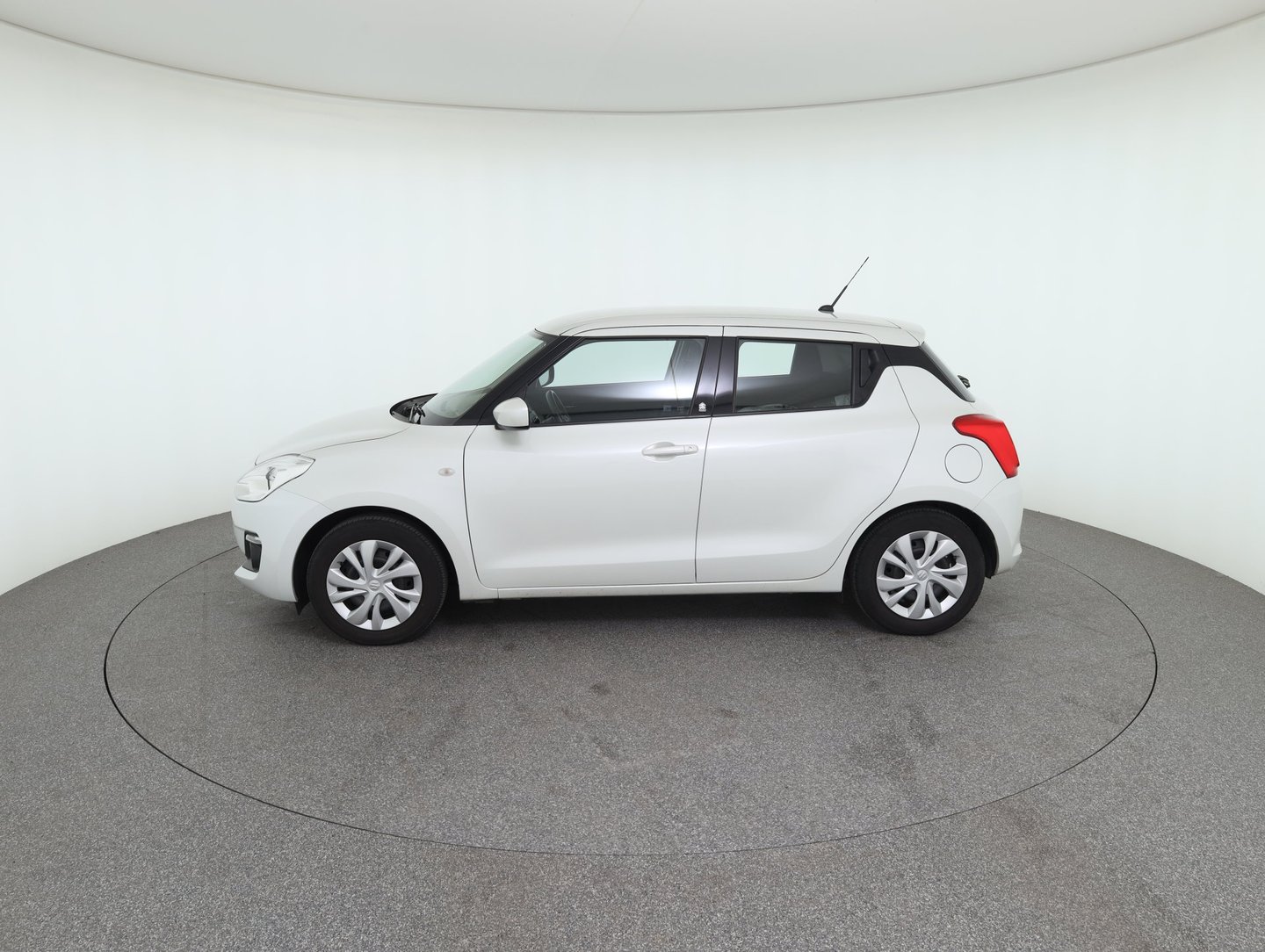 Suzuki Swift 1,2 Hybrid DualJet Clear | Bild 8 von 22