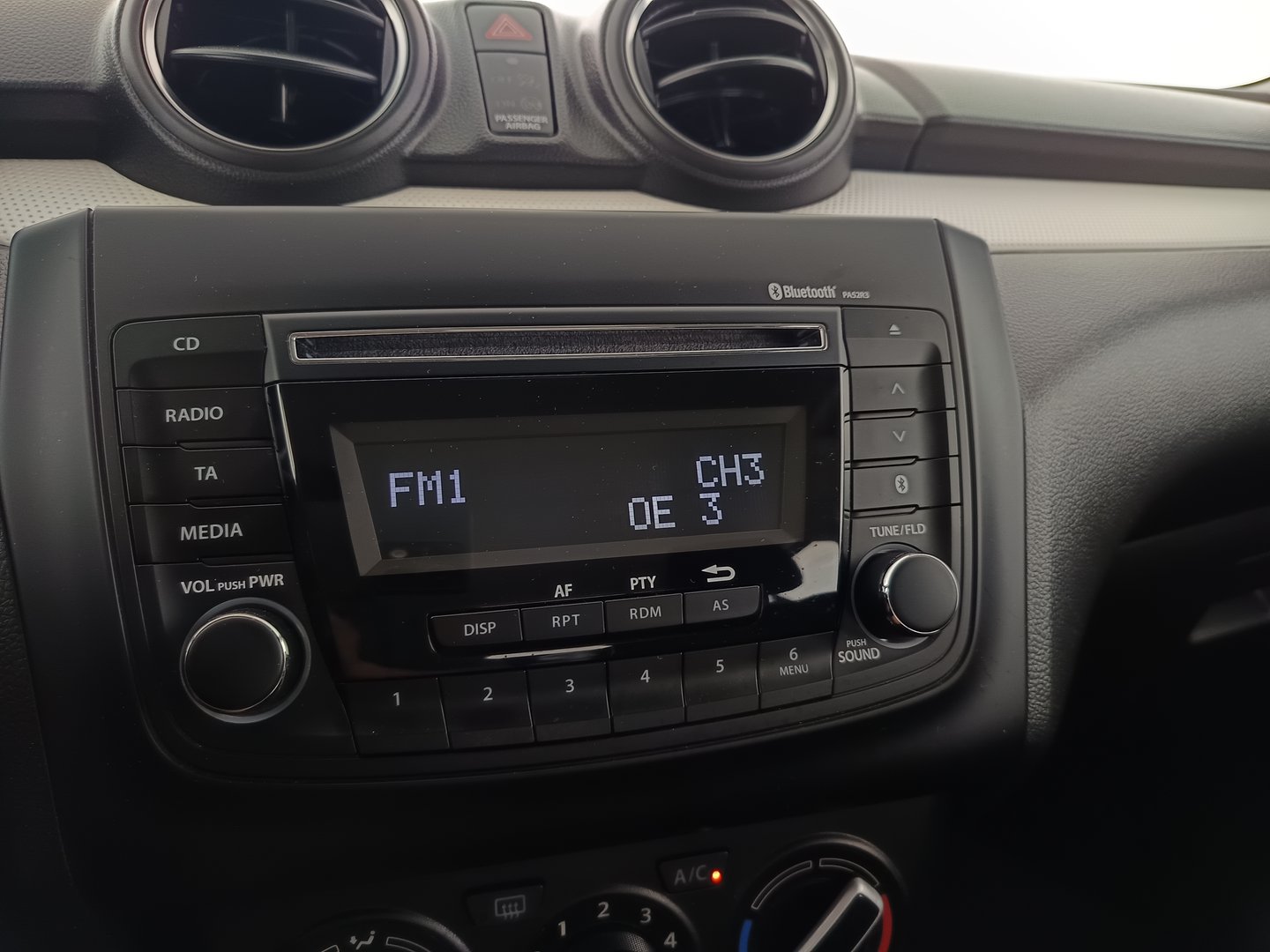 Suzuki Swift 1,2 Hybrid DualJet Clear | Bild 16 von 22