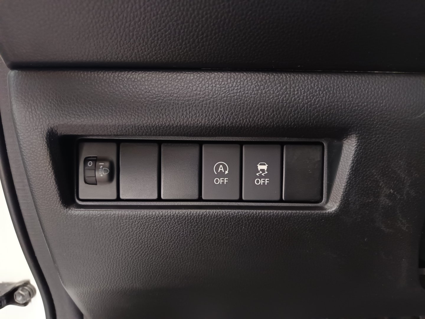Suzuki Swift 1,2 Hybrid DualJet Clear | Bild 12 von 22