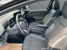 VW ID.4 GTX 4MOTION 220 kW in Grenadillschwarz Metallic
