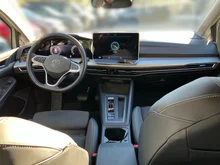 VW Golf Variant Life mHeV DSG in Pure White
