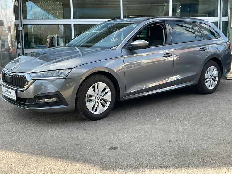 Škoda Octavia Combi Ambition TDI DSG