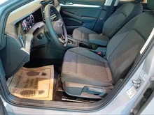 VW Golf Variant Business mHeV DSG in Mondsteingrau