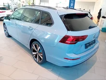 VW Golf Variant Business mHeV DSG in Mondsteingrau