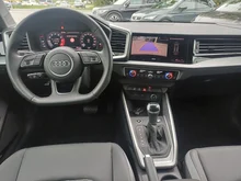 Thumbnail-Foto von Fahrzeug