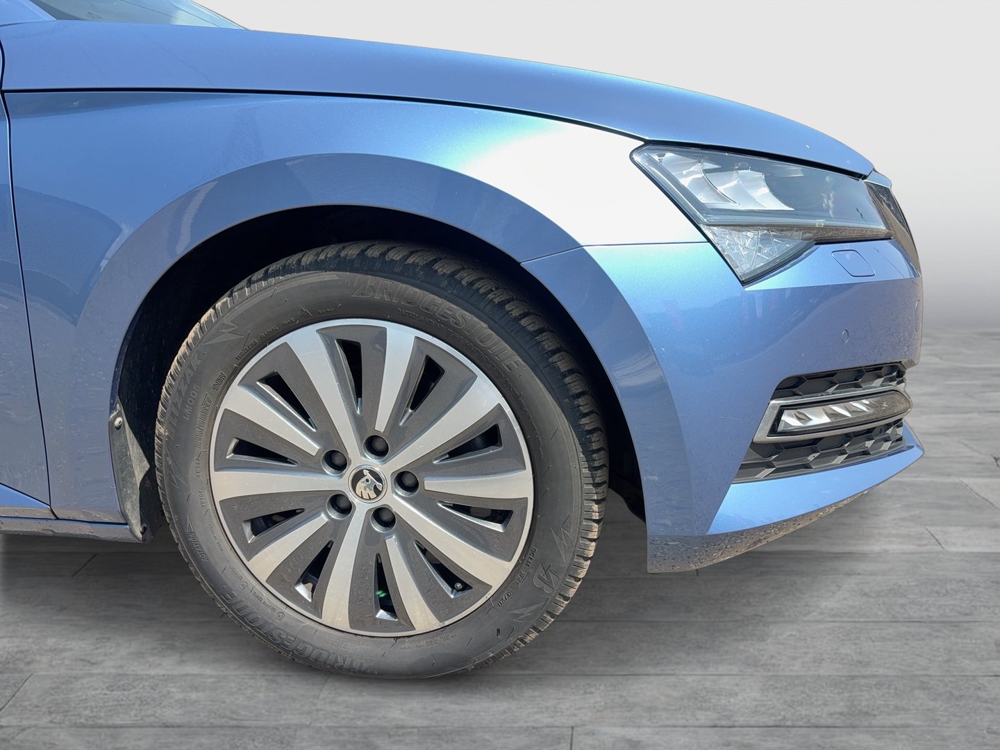 Škoda SUPERB Combi Style TDI DSG | Bild 6 von 23