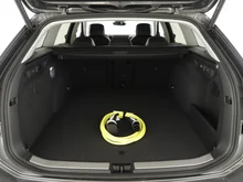 VW Passat Variant Business eHybrid 150kW in Diabasgrau Metallic
