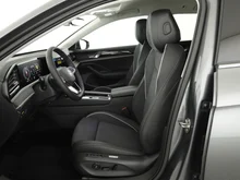 VW Passat Variant Business eHybrid 150kW in Diabasgrau Metallic