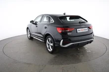 Audi Q3 Sportback 35 TDI S line exterieur in MYTHOS BLACK METALLIC