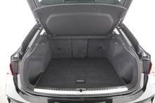 Audi Q3 Sportback 35 TDI S line exterieur in MYTHOS BLACK METALLIC