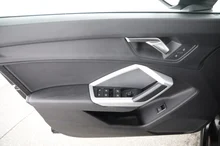 Audi Q3 Sportback 35 TDI S line exterieur in MYTHOS BLACK METALLIC