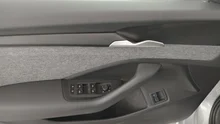 Škoda Superb Combi Selection iV TSI DSG in Pebble-Silber Metallic