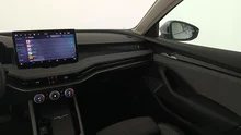 Škoda Superb Combi Selection iV TSI DSG in Pebble-Silber Metallic