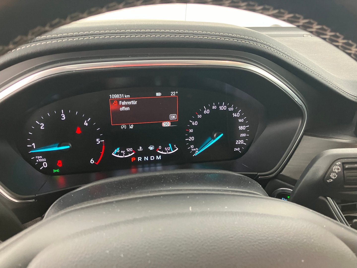 Ford Focus Traveller 1,5 EcoBlue Vignale Aut. | Bild 6 von 15