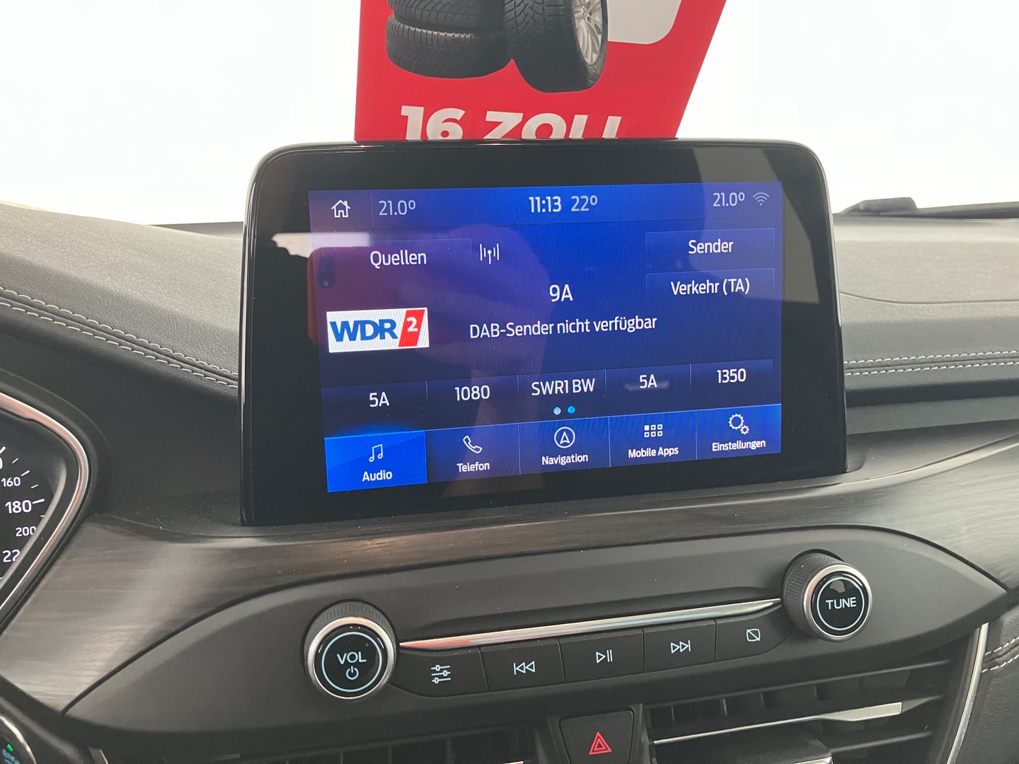 Ford Focus Traveller 1,5 EcoBlue Vignale Aut. | Bild 9 von 15