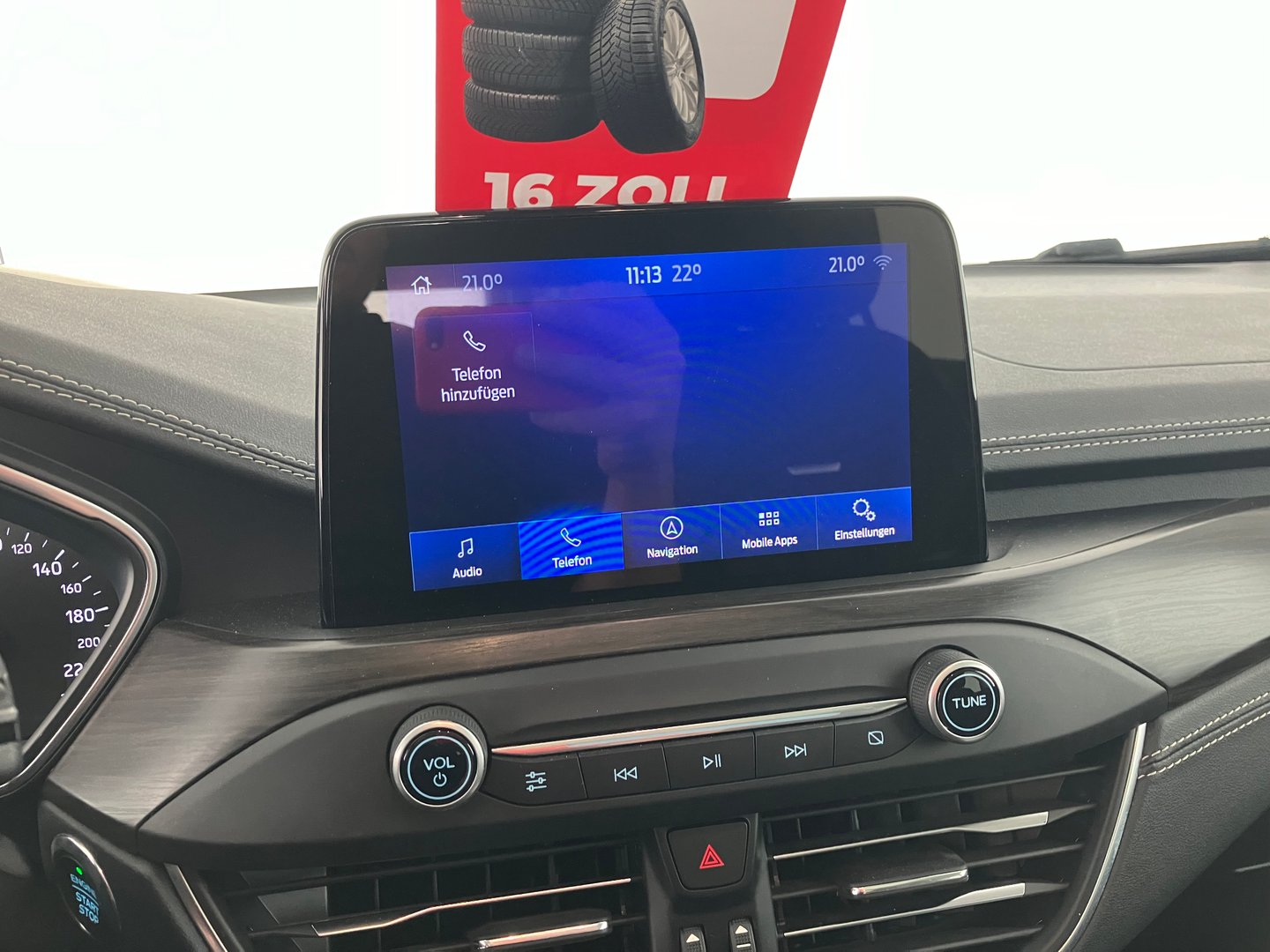 Ford Focus Traveller 1,5 EcoBlue Vignale Aut. | Bild 10 von 15