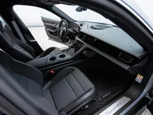 Porsche Taycan 4S in DOLOMITSILBERMETALLIC