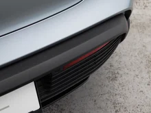 Porsche Taycan 4S in DOLOMITSILBERMETALLIC