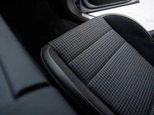 Porsche Taycan 4S in DOLOMITSILBERMETALLIC