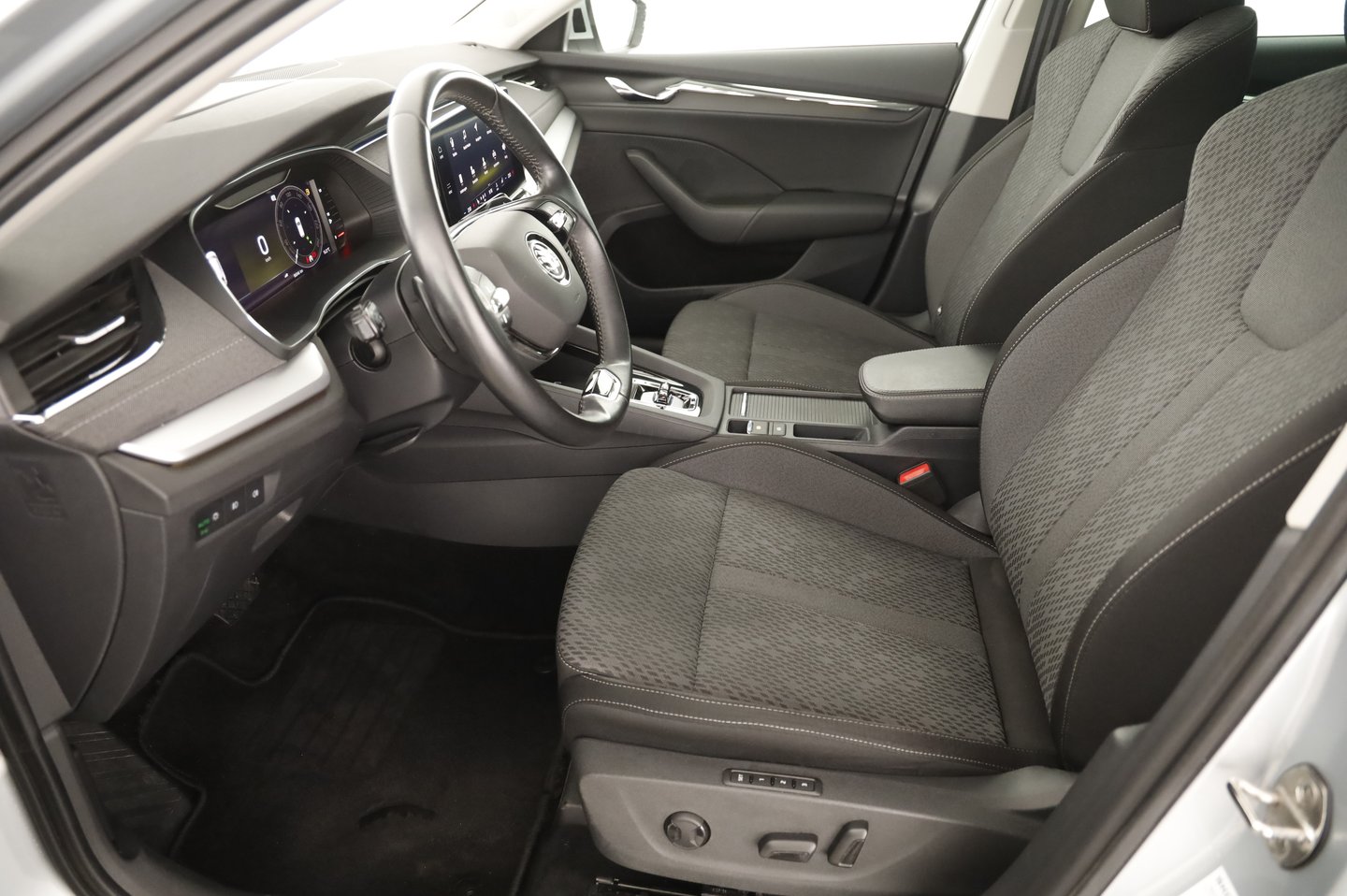 Škoda OCTAVIA Combi Premium TDI DSG | Bild 4 von 21