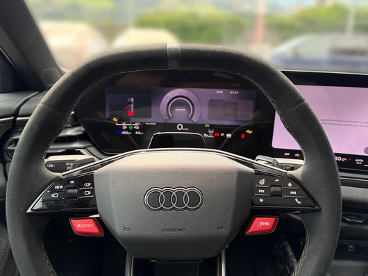 Bild eines Audi RS 5 Avant 470 kW