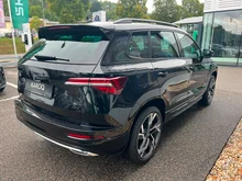 Škoda Karoq 4x4 Sportline TDI DSG in Black-Magic Perleffekt