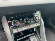 Škoda Karoq 4x4 Sportline TDI DSG in Black-Magic Perleffekt