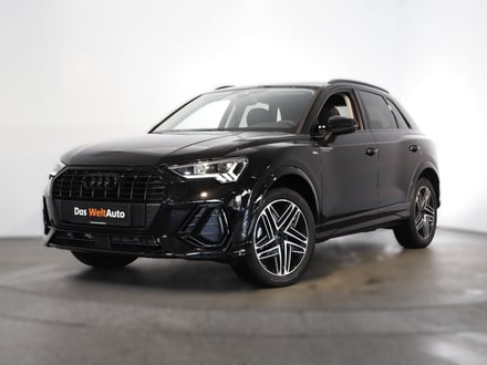 Audi Q3 35 TDI admired
