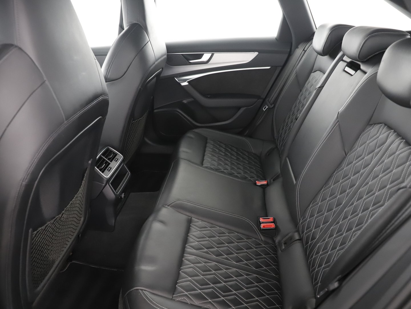 Audi A6 Avant 40 TDI quattro Sport | Bild 19 von 27