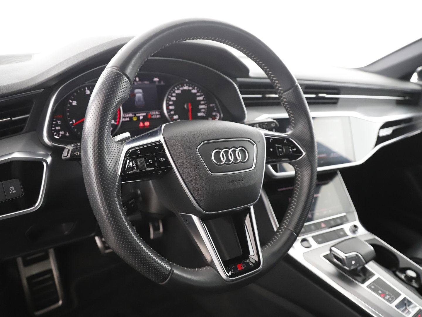 Audi A6 Avant 40 TDI quattro Sport | Bild 9 von 27