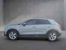 Audi Q2 35 TFSI S line in PFEILGRAU PERLEFFEKT