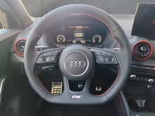 Audi Q2 35 TFSI S line in PFEILGRAU PERLEFFEKT