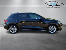Audi A3 Sportback 30 TFSI in Mythosschwarz Metallic