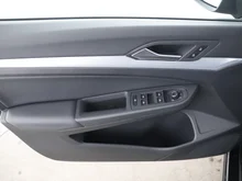 VW Golf Variant Life mHeV TSI DSG in GRENADILLSCHWARZ METALLIC