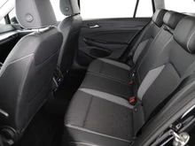 VW Golf Variant Life mHeV TSI DSG in GRENADILLSCHWARZ METALLIC