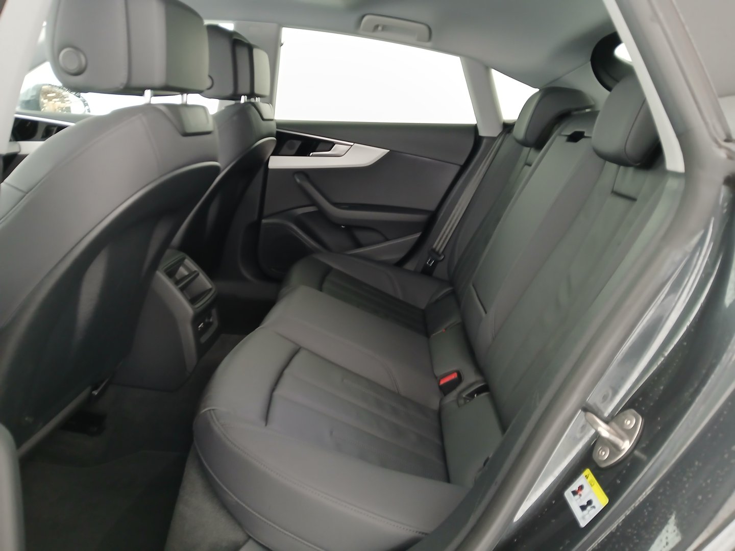 Audi A5 Sportback 40 TDI quattro advanced | Bild 26 von 30