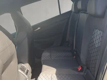 VW Golf Sport mHEV TSI DSG in Delfingrau Metallic Dach Schwarz