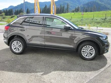 VW T-Roc Design TSI in Black Oak Brown Metallic