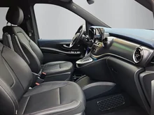 Mercedes EQV 300 Kombi lang 100kWh in schwarz