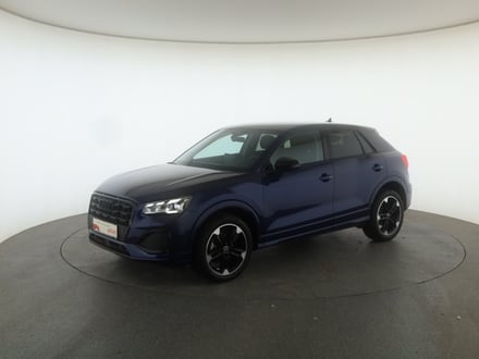 Audi Q2 30 TFSI admired