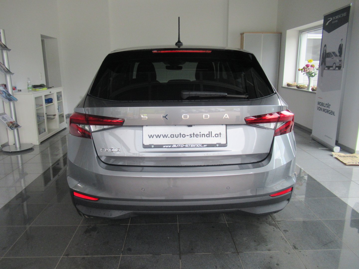 Fahrzeug Vorschaubild