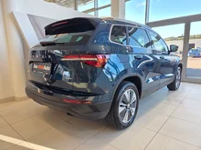 Škoda Karoq 4x4 Style TDI DSG in Lava-Blau Metallic