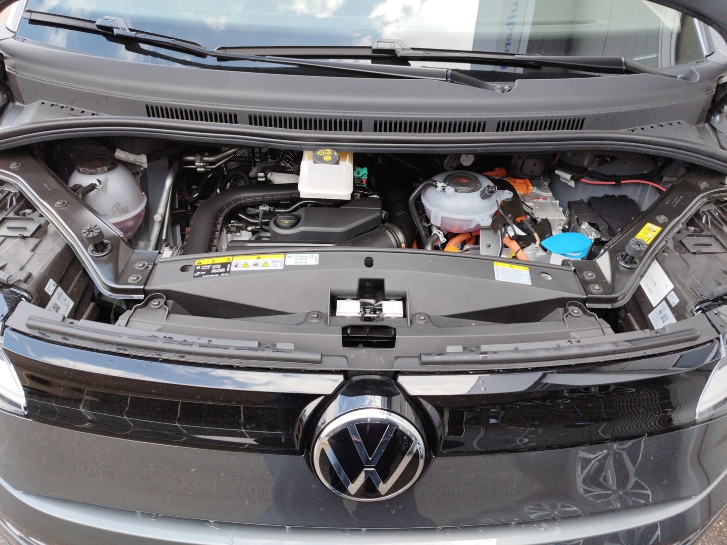 VW California Beach Camper eHyb. 180 kW 4M | Bild 17 von 25