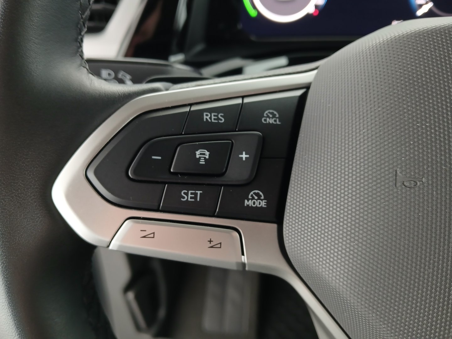 VW California Beach Camper eHyb. 180 kW 4M | Bild 16 von 40